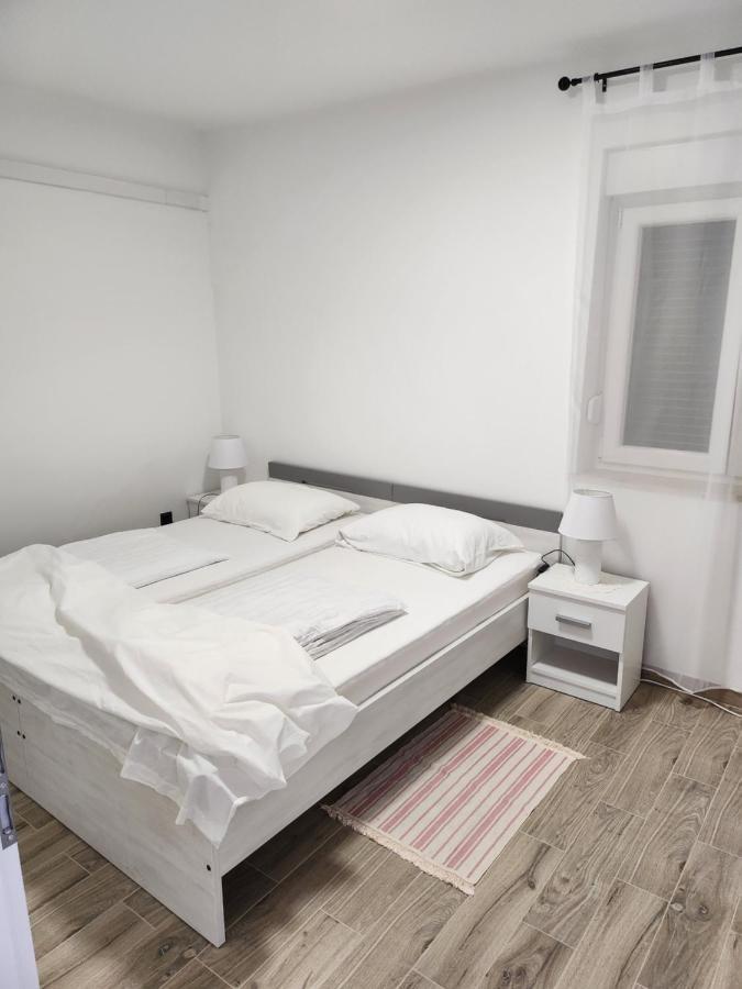H&D Apartment Sumartin Exterior foto