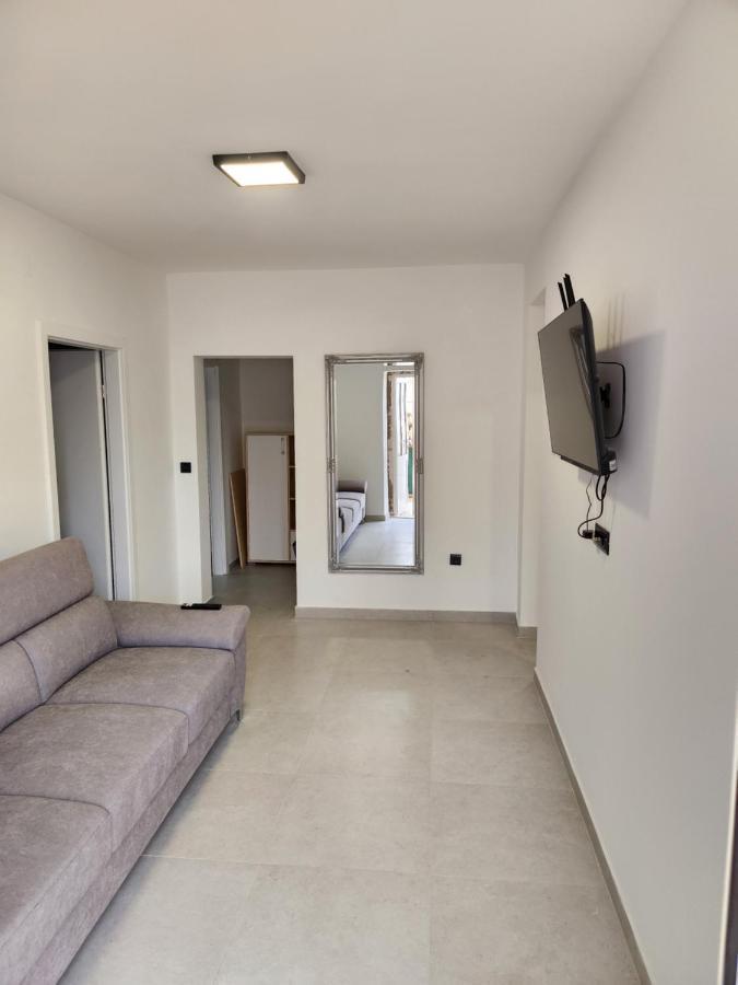 H&D Apartment Sumartin Exterior foto